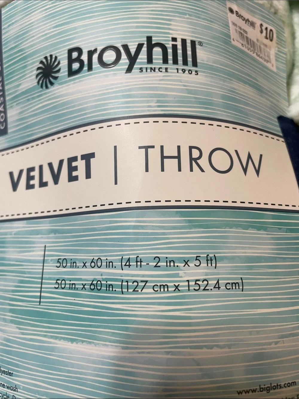 Velvet Throw Blankets set of 2 NWT coastal theme soft & light beautiful colors
